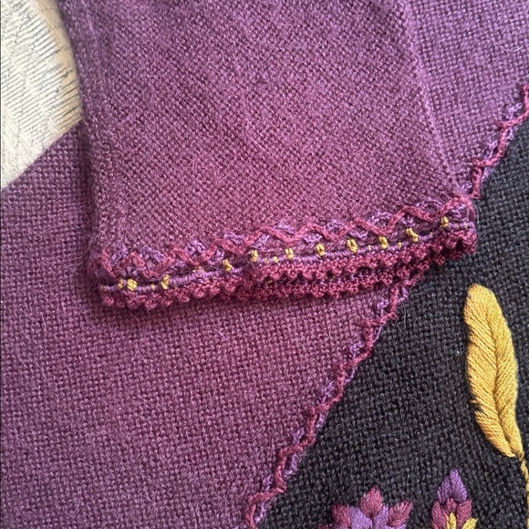 Alpaca Fashion |Made in Peru Purple Floral Embroidered Zip Up Sweater Size Large - Picture 4 of 13